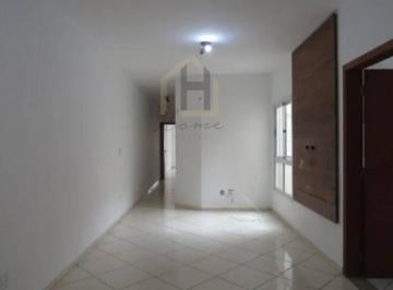 Apartamento · 100m² · 3 Quartos · 2 Vagas · Apartamento térreo em prédio baixo à venda com 100 metros 3 dormitórios sendo 1 suíte. Bairro Santa 