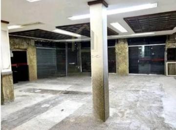 Comercial · 270m² · Ponto comercial para locação com 270 metros. Bairro Jardim. Santo André.