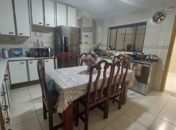 Casa · 122m² · 2 Quartos · Residência Sobrado com 2 quartos e 2 vagas na Osvaldo Cruz, São Caetano - SP: 122m² de conforto!