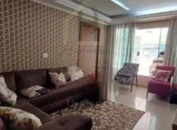 Casa · 174m² · 3 Quartos · 2 Vagas · Sobrado incrível com 3 quartos e 174m² à venda em Santa Terezinha, São Bernardo do Campo!