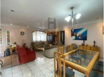 Casa · 298m² · 3 Quartos · 2 Vagas · Impecável Sobrado à Venda com 3 Suítes no Bairro Fundação em São Caetano do Sul-SP! Aproveite essa O