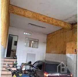 Casa · 210m² · 6 Quartos · 3 Vagas · Casas à venda com 210 m². Vila Vitória. Santo André.