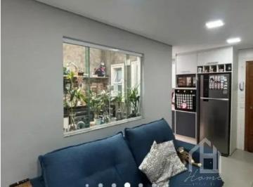 Apartamento · 47m² · 2 Quartos · 1 Vaga · Apartamento em prédio baixo com 47 m². Vila Guiomar. Santo André.
