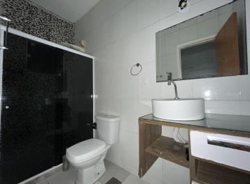 Imagem 1 · Casa para venda e aluguel em Costazul, Rio das Ostras