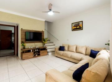Casa de 2 quartos, São Paulo · Sobrado Espaçoso com 2 Vagas, Varanda e Excelente Potencial de Valorização na Vila Mirante!