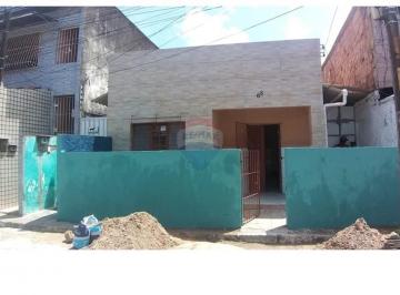 Casa · 104m² · 3 Quartos · Vendo casa na Madalena - 3 quartos,1 suíte com 104 mt