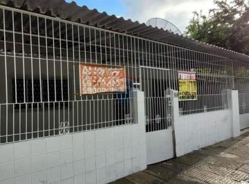 Comercial · 323m² · 8 Quartos · 4 Vagas · Vendo casa na Madalena - 323 m² - 8 quartos - Piscina - 4 Vagas de garagem