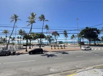Apartamento · 202m² · 3 Quartos · 2 Vagas · Alugo apartamento mobiliado na av Boa Viagem 3 quartos.