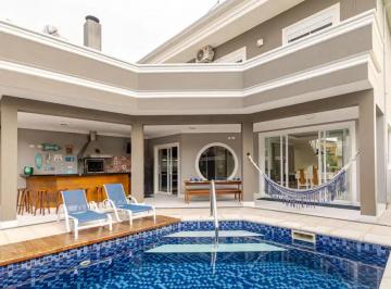 Casa de 4 quartos, Rio de Janeiro · Casa com 410 mts², 4 quartos, piscina e churrasqueira em Barra da Tijuca - RJ