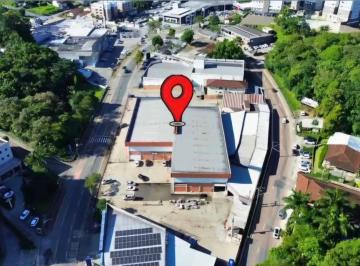 Comercial de 8 quartos, Joinville · Galpão Comercial e Logístico