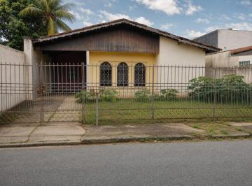 Casa de 3 quartos, Taubaté · Casa a venda no Urupês em Taubaté. Terreno 300m