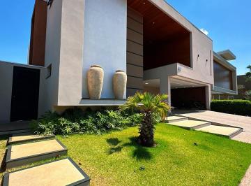 Casa de 4 quartos, Santana de Parnaíba · Casa em Alphaville - São Paulo em condomínio fechado alto padrão com 4 quartos