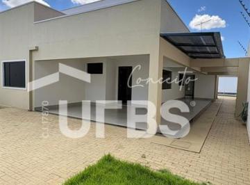 Casa · 213m² · 3 Quartos · 4 Vagas · CASA NA 307 SUL