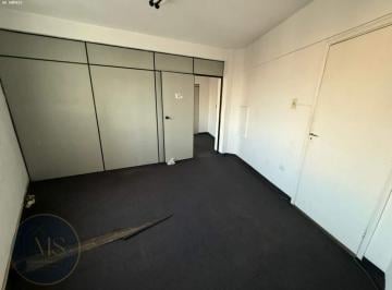 Comercial · 49m² · Sala em Centro, Guarulhos/SP de 49m² para locação R$ 1.200,00/mes