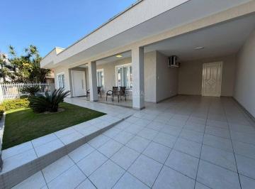 Casa · 200m² · 3 Quartos · 1 Vaga · Casa em Rio Pequeno, Camboriú/SC de 200m² 3 quartos para locação R$ 6.600,00/mes
