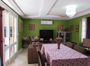 Casa · 250m² · 3 Quartos · 2 Vagas · Casa em condomínio com 3 dormitórios, suíte e 2 vagas