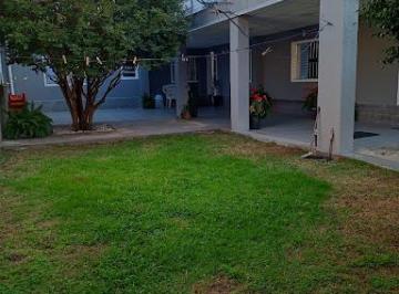 Casa · 150m² · 5 Quartos · 5 Vagas · Sobrado em Jardim Amazonas, Itaquaquecetuba/SP de 150m² 5 quartos à venda por R$ 750.000,00