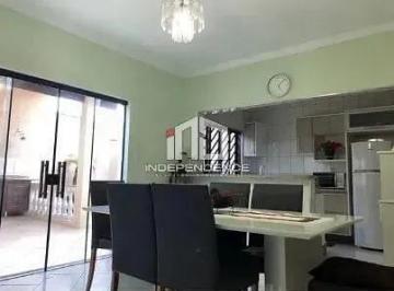 Sobrado no Villa Branca com 4 dormitórios sendo um suíte, sacada, (um dos dormit · Sobrado em Loteamento Villa Branca, Jacareí/SP de 131m² 4 quartos à venda por R$ 800.000,00