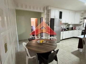 Casa · 230m² · 4 Quartos · 4 Vagas · Casa em Jardim Bela Vista, São José dos Campos/SP de 230m² 4 quartos à venda por R$ 640.000,00