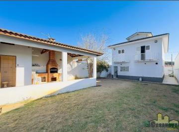 Casa · 360m² · 4 Quartos · 4 Vagas · Sobrado em Parque Santo Antônio, Jacareí/SP de 0m² 4 quartos à venda por R$ 950.000,00