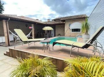 Casa Venda de 3 quartos · Casa em Vila Geny, Lorena/SP de 230m² 3 quartos à venda por R$ 890.000,00
