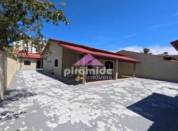 Casa de 3 quartos, Caraguatatuba · Casa em Parque Balneário Poiares, Caraguatatuba/SP de 200m² 3 quartos à venda por R$ 990.000,00