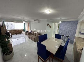 sala · Apartamento com 3 quartos, sendo 2 suites em Caiobá, próximo a praia.
