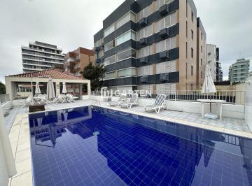 piscina · Apartamento com 3 quartos, sendo 2 suites em Caiobá, próximo a praia.