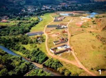 Casa · 170m² · Casa à venda em loteamento- Bandeirantes