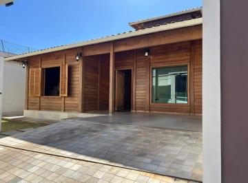 Casa · 212m² · 3 Quartos · 2 Vagas · Casa à venda em Cruzeiro do Sul, Mariana