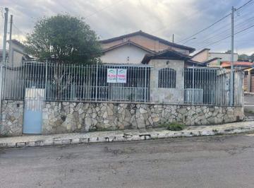 Casa · 4 Quartos · Casa à venda na Vila Maquine, Mariana.