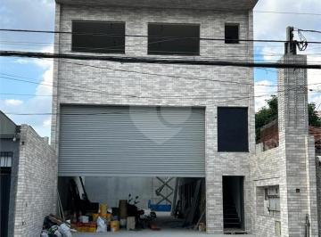 Comercial · 305m² · 2 Vagas · Galpão à venda em Vila anastácio - SP