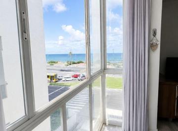 Apartamento de 2 quartos, Salvador · Apartamento 2/4, nascente, excelente localização, vista mar, 3 andar (escada), 50m2
