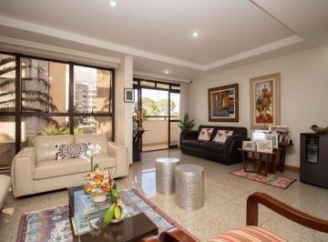 Apartamento de 3 quartos, Brasília · Nascente, de canto, vazado, varanda, reformado