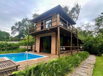 Casa · 200m² · 2 Quartos · 3 Vagas · Casa Rústica Ecológica |1.389m2 Terreno | Próximo à Praia