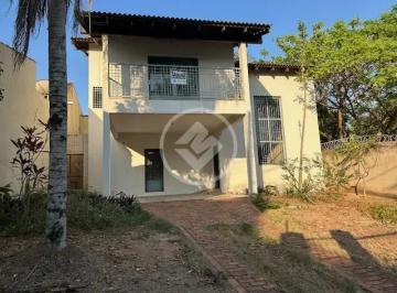 IMG_0239.jpg · Sobrado bem localizado no Baú