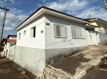Casa · 115m² · 2 Quartos · 2 Vagas · Casa à venda próximo ao Centro em Guaxupé