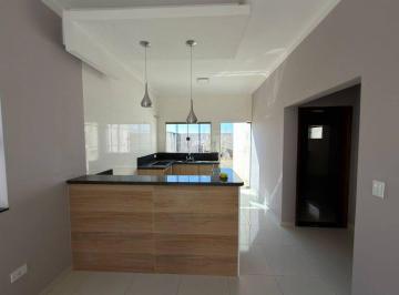 Casa · 75m² · 2 Quartos · 2 Vagas · Casa à Venda com 2 Quartos Sendo 1 Suíte no Jardim Aeroporto em Guaxupé
