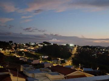 Casa · 3000m² · 3 Quartos · 2 Vagas · Casa com 3 quartos, Jardim Três Rosas - Guaxupé