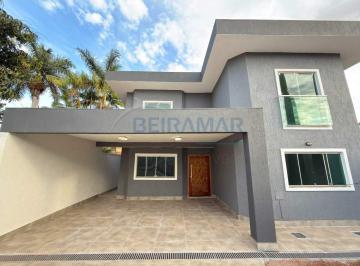 Casa · 350m² · 5 Quartos · 2 Vagas · Condomínio Santa Fé – Casa Espaçosa de 5 Quartos sendo 2 Suítes com 2 Vagas de Garagem – Rua do Jock