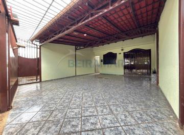 Casa · 126m² · 5 Quartos · 2 Vagas · Casa sozinha no lote de 5 quartos para alugar na QNO 18 - Ceilândia Norte 