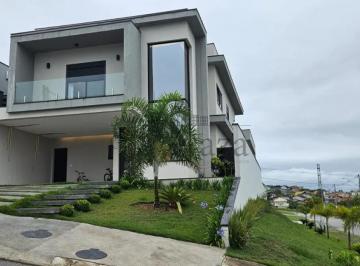 Casa de 4 quartos, Jacareí · Casa com piscina em Condomínio Residencial Fogaça Jardim Panorama 4 Dormitórios todas suítes 254m²