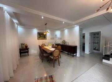 Casa · 260m² · 4 Quartos · 2 Vagas · Oportunidade - Casa Sobrado - Jardim das Indústrias - 4 Dormitórios - 189m².