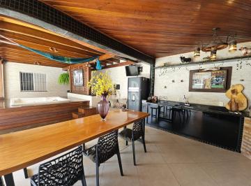 Apartamento · 385m² · 4 Quartos · 6 Vagas · Área privativa de 4 quartos, 2 suítes, 6 vagas!