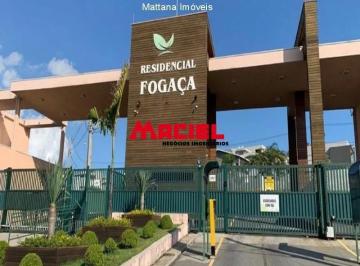 Casa · 245m² · 4 Quartos · 2 Vagas · CASA A VENDA EM CONDOMÍNIO NA CIDADE DE JACAREÍ - 4 DORM SENDO 1 SUÍTE