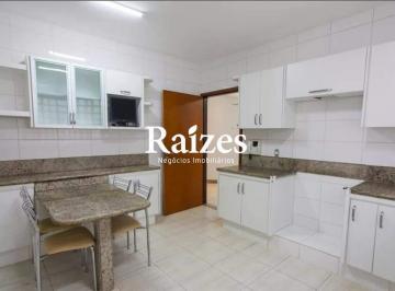 Casa · 320m² · 5 Quartos · 5 Vagas · Excelente casa ampla com 320m2, bairro Cidade jardim - Uberlândia MG