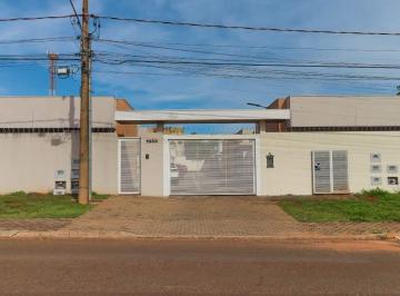 Casa · 101m² · 3 Quartos · 2 Vagas · Casa de Condomínio no Bairro Coronel Antonino