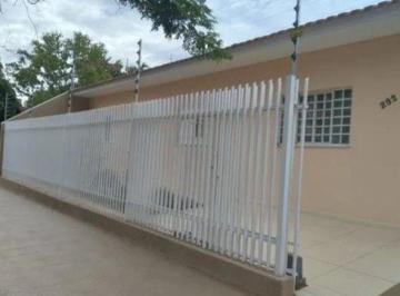 Casa · 3 Quartos · 3 Vagas · VENDA | Casa, com 3 dormitórios em Vila Santo Antônio, Maringá