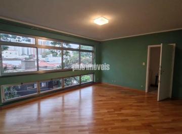 Sala · Oportunidade: Apartamento Renovado e Pronto para Morar!