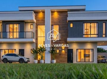 Casa · 118m² · 3 Quartos · Casa à venda - em Santa Cândida